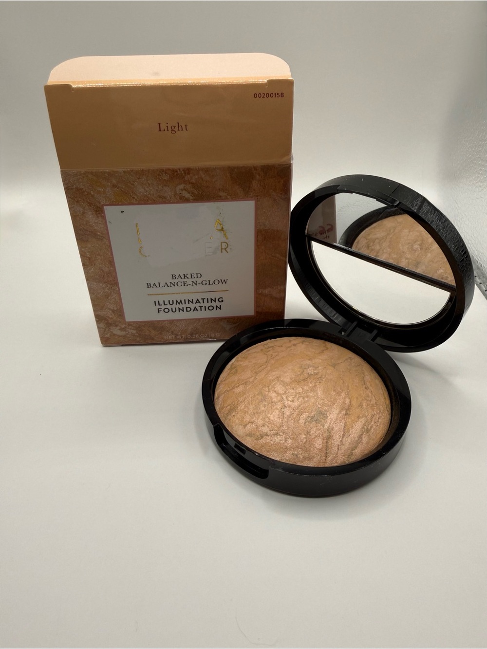 Laura Geller Baked Balance-N-Glow Illuminating Foundation Light Full Size New